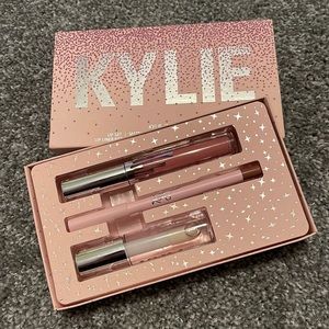 Kylie Cosmetics Lip Kit Set